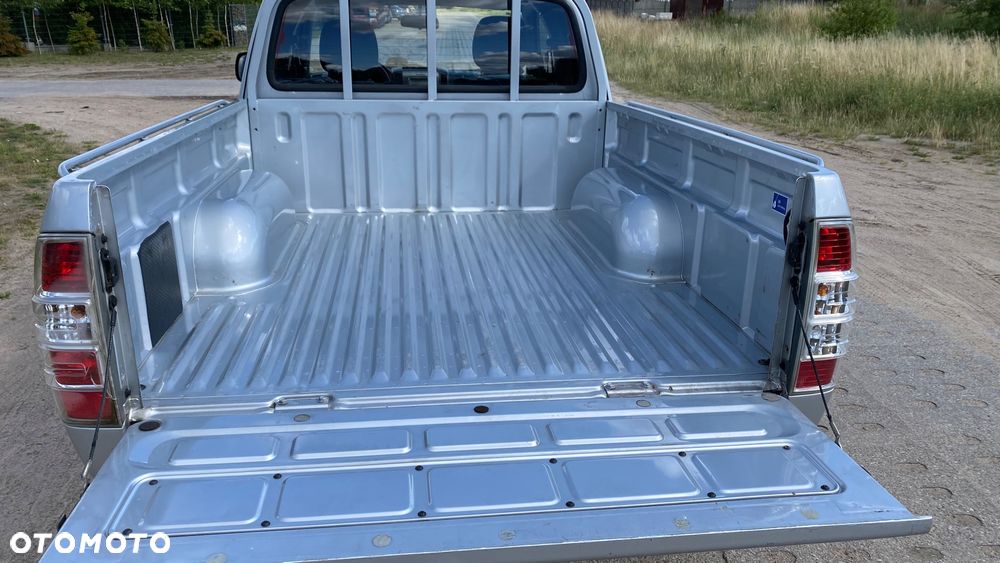 Ford Ranger 2.5 TDCi DC XLT - 14