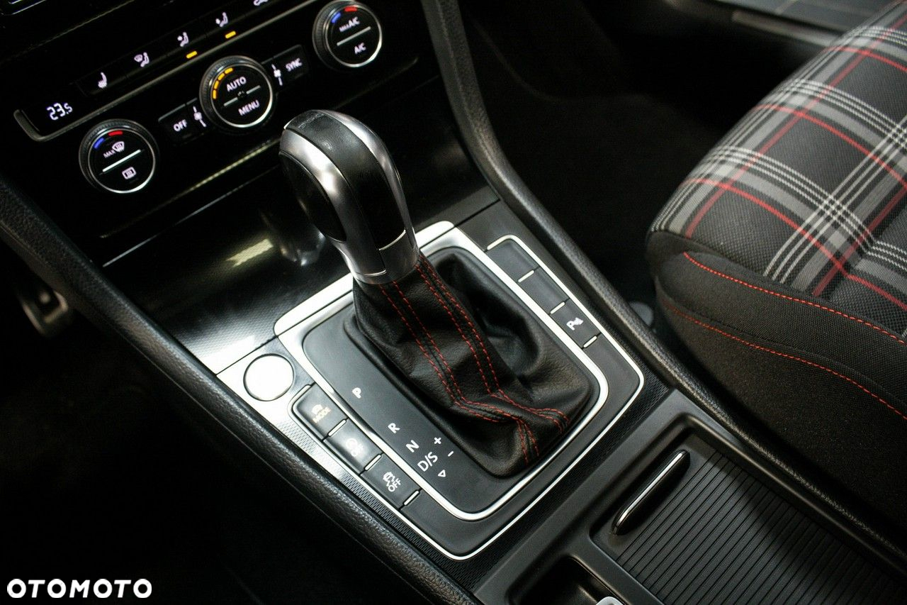 Volkswagen Golf VII 2.0 TSI BMT GTI Performance DSG - 16