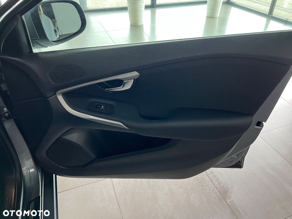 Volvo V40 - 36