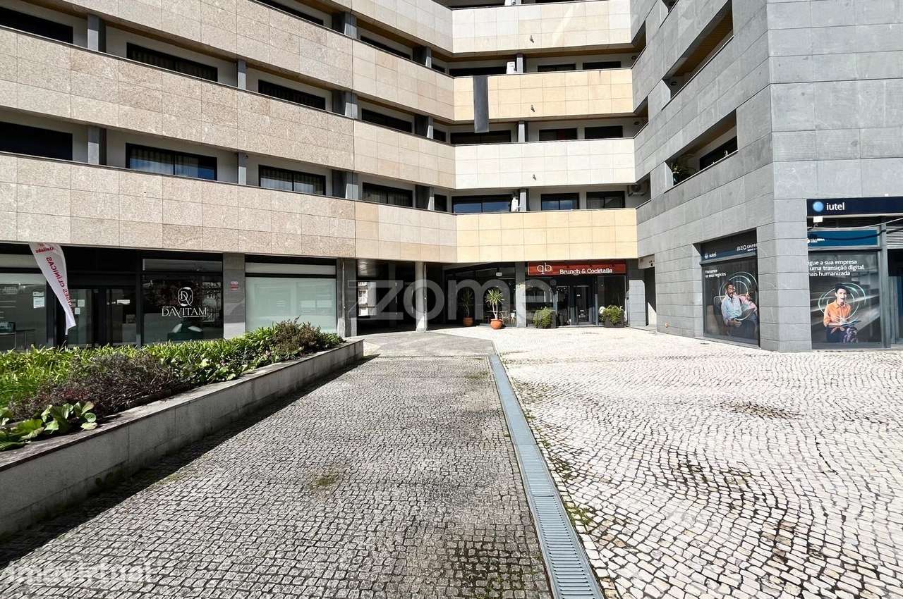 Loja Comercial - Empreendimento Quinta do Bosque II - Grande imagem: 2/18