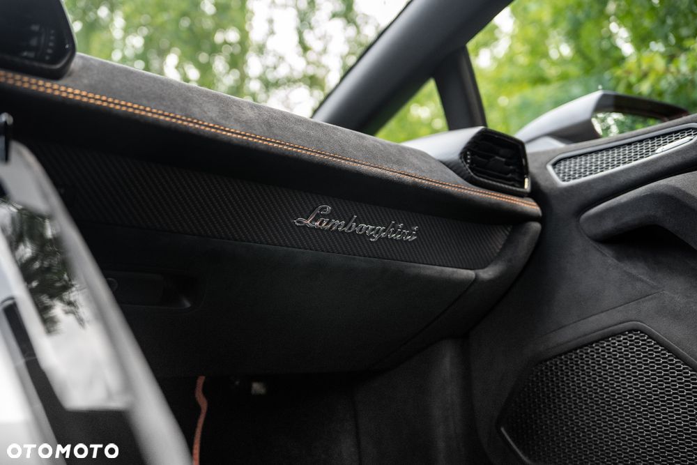 Lamborghini Huracan - 14