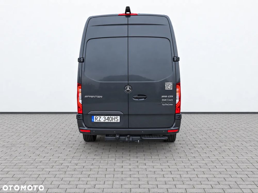 Mercedes-Benz Sprinter - 29