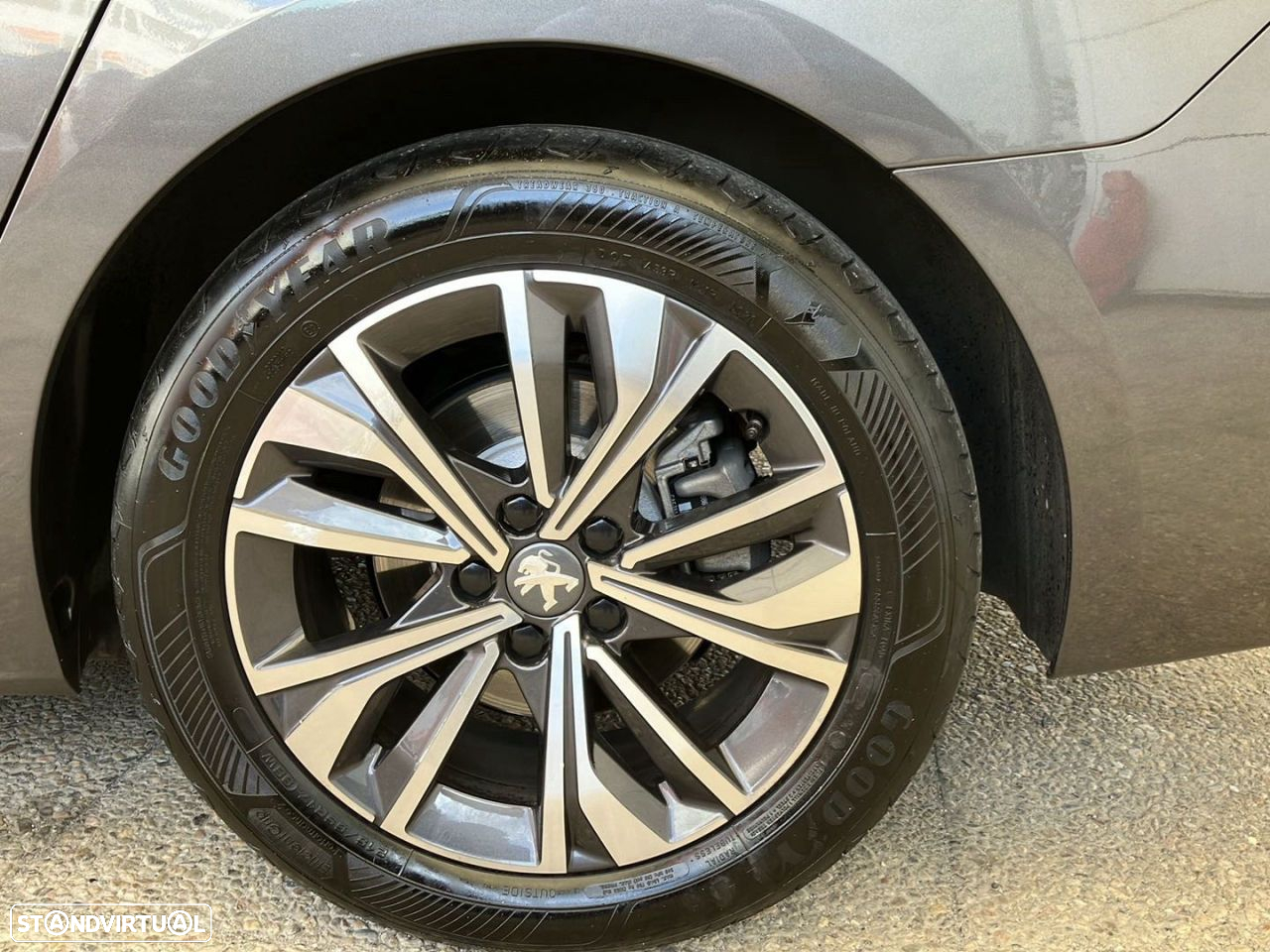 Peugeot 508 1.6 Hybrid Allure e-EAT8 - 25
