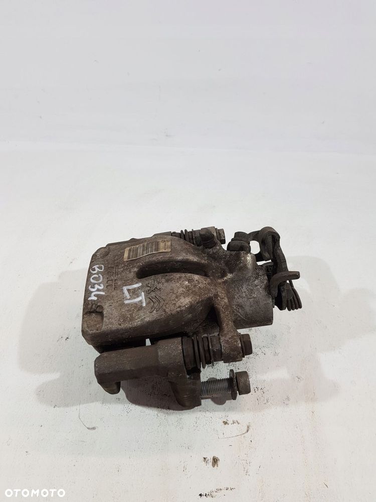 zacisk hamulcowy lewy tył 9819337680 opel combo e berlingo iv 21r 1.5d - 3
