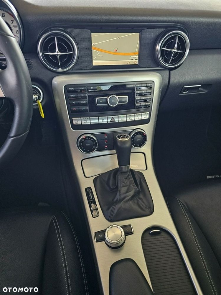 Mercedes-Benz SLK - 21