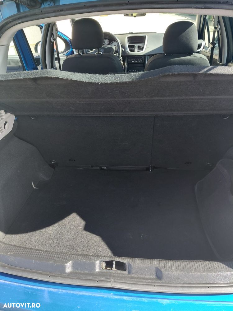 Peugeot 207 90 HDi FAP (Blue Lion) Urban Move - 10