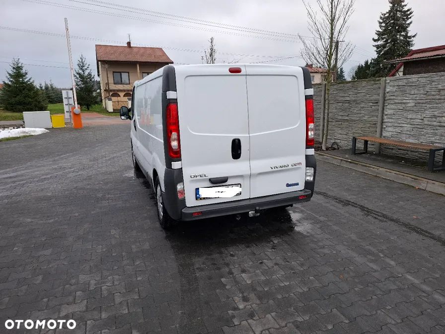 Opel Vivaro - 8