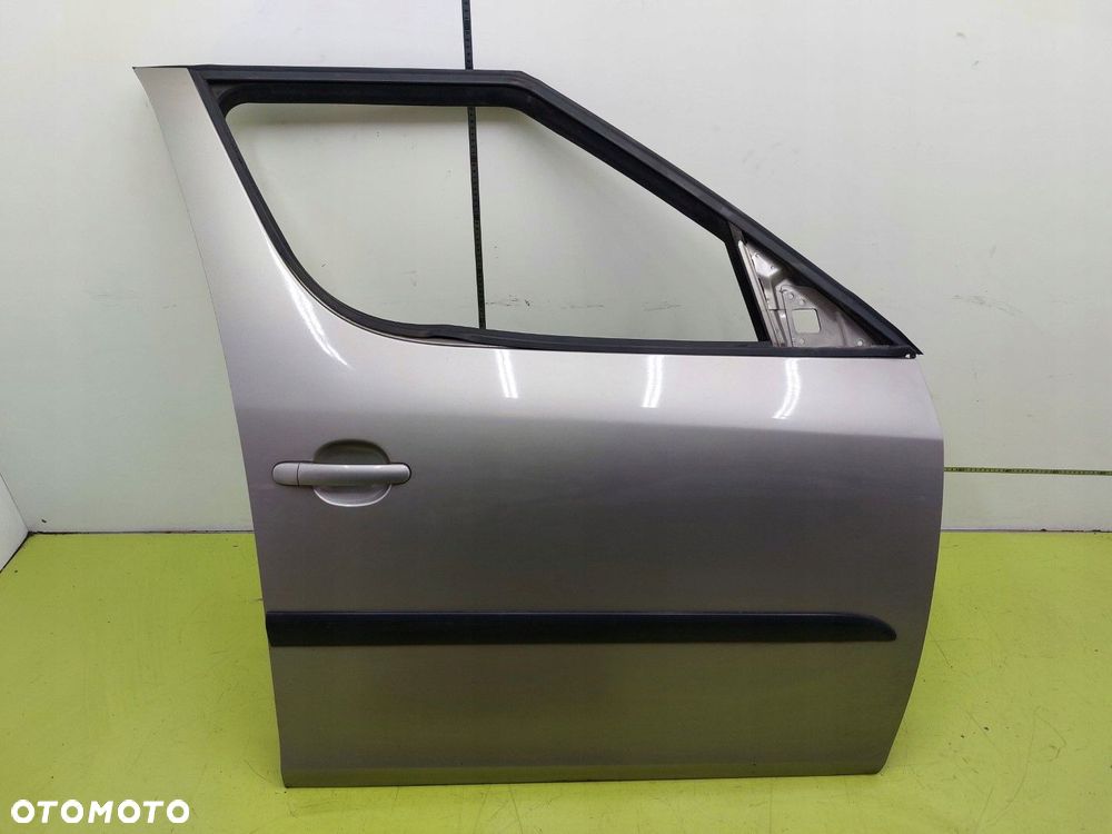 Drzwi przednie prawe przód Skoda Roomster 2006-2010 R NR.LAK: LF8H - 1