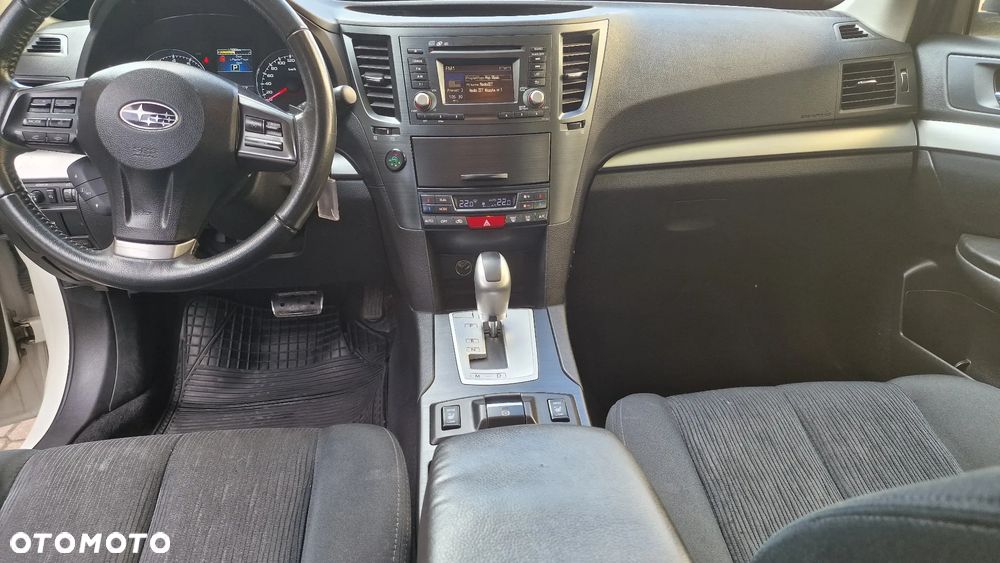 Subaru Legacy - 23