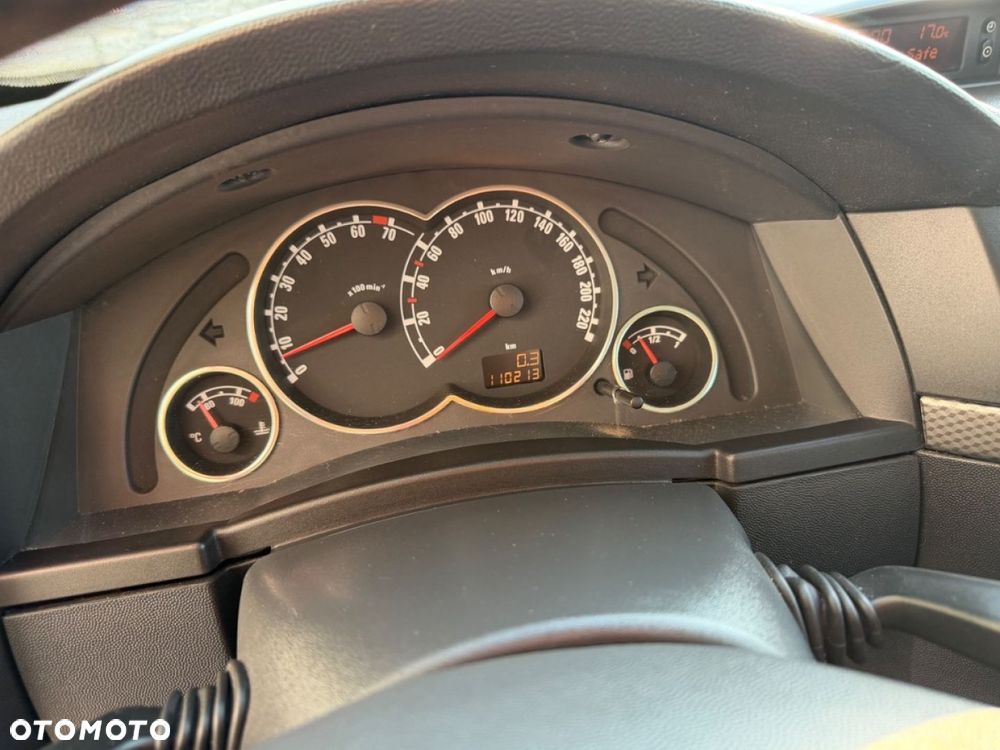 Opel Meriva - 8