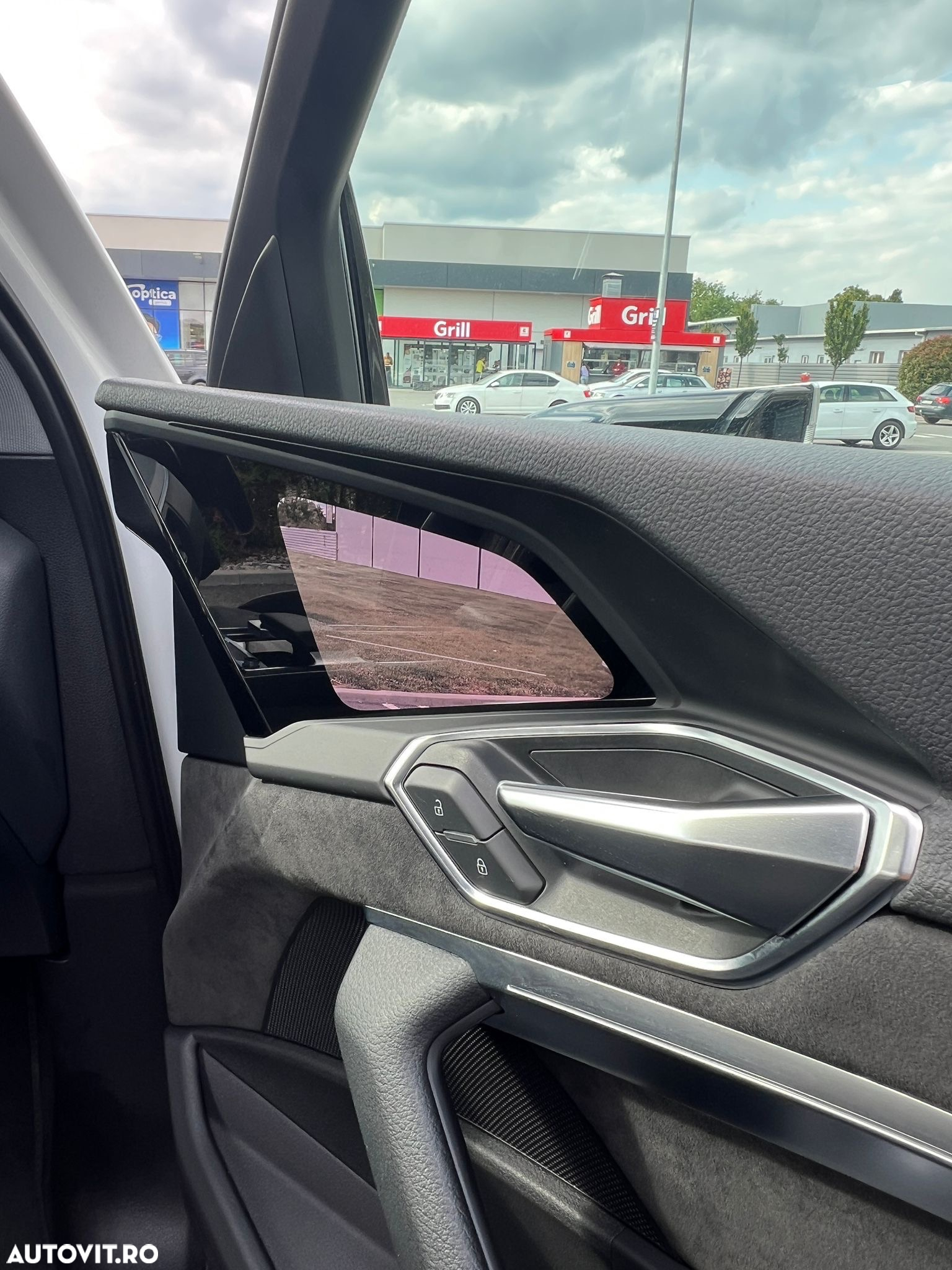 Audi e-tron quattro S - 18