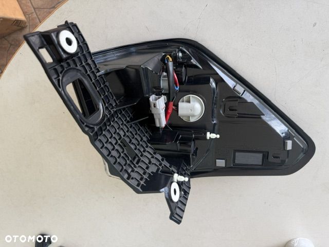 LAMPA PRAWA SUBARU FORESTER VI 25-26 84201SL00A - 10