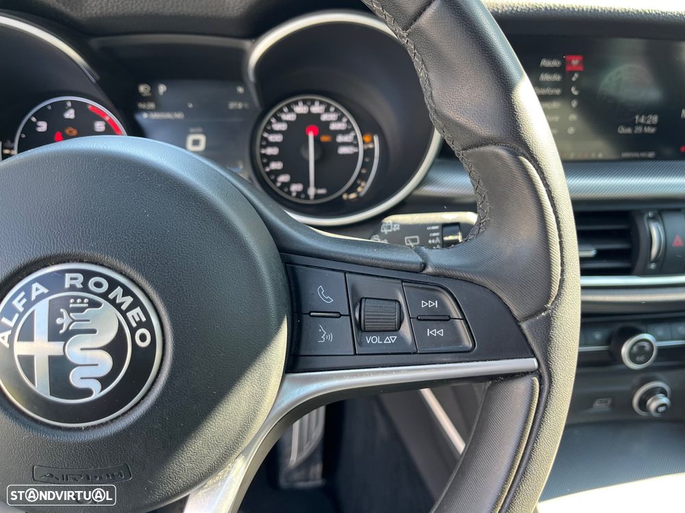 Alfa Romeo Stelvio 2.2 D Super AT8 - 27