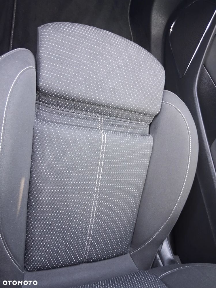 Opel Astra 1.6 T Sport - 16