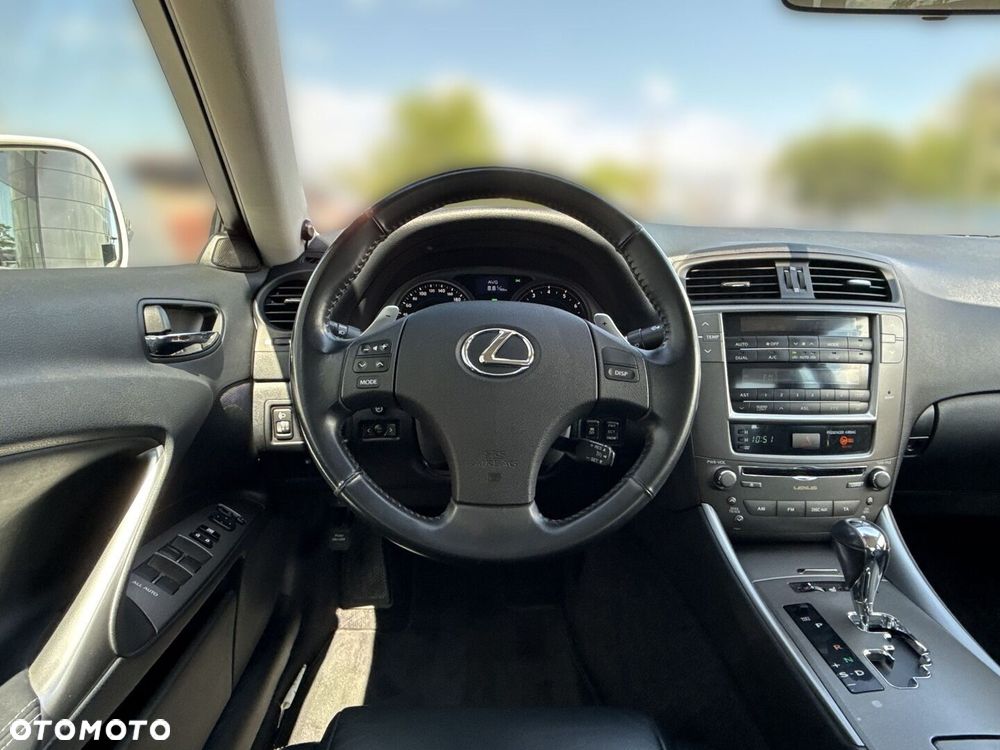 Lexus IS - 22