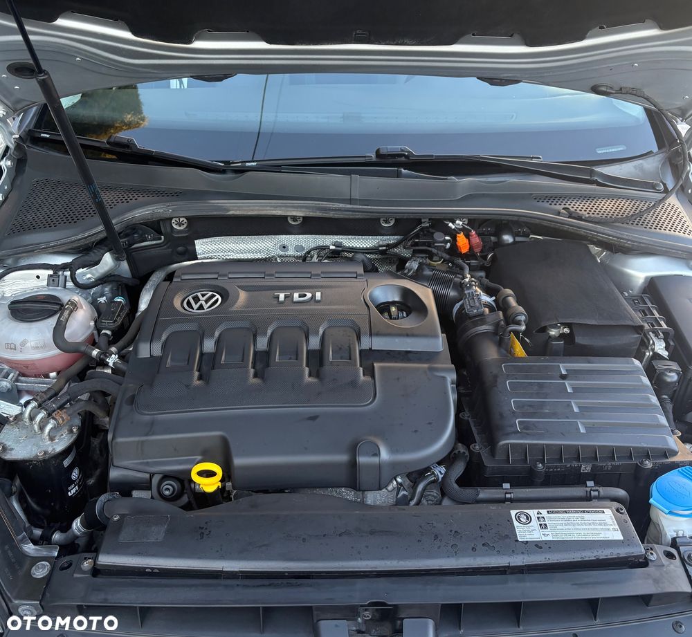 Volkswagen Golf 1.6 TDI BlueMot Comfortline - 15