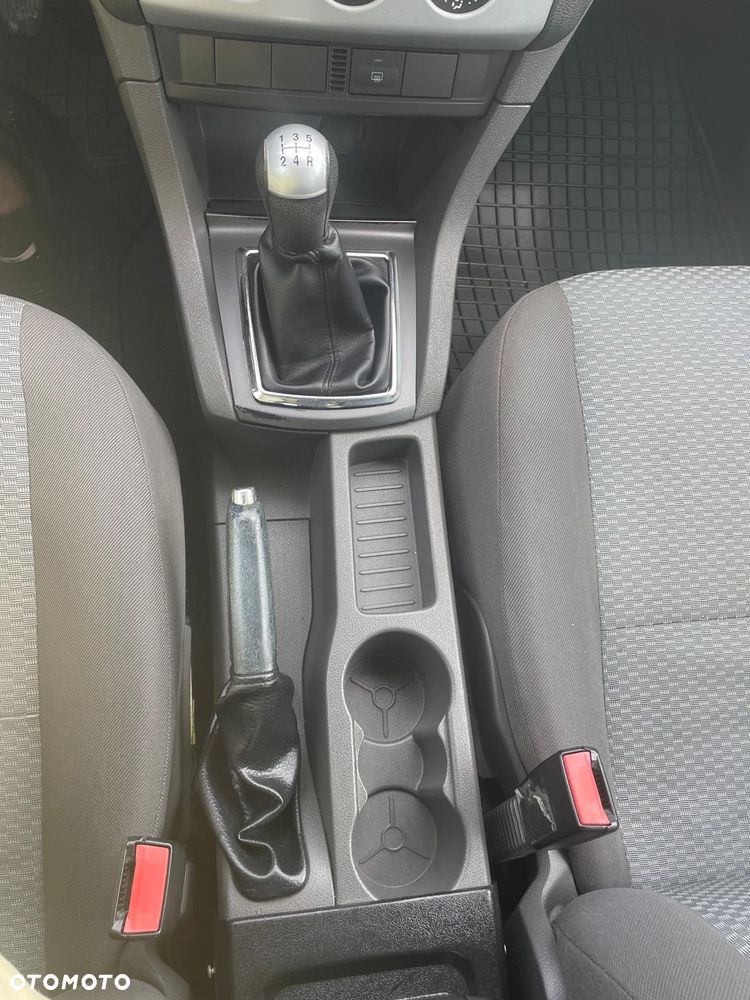 Ford Focus 1.8 TDCi Ambiente - 14