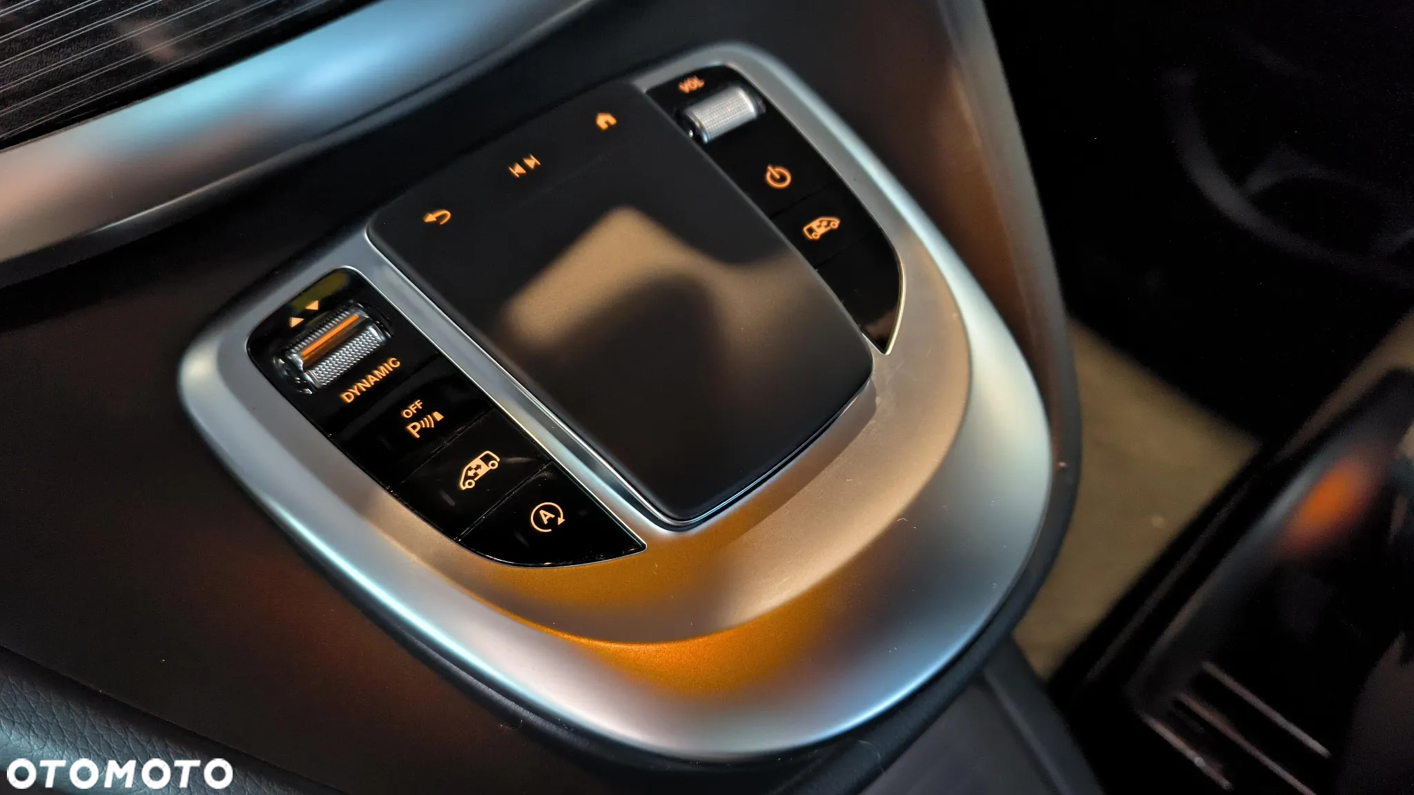 Mercedes-Benz Klasa V 300 d Avantgarde 9G-Tronic (d³ugi) - 20