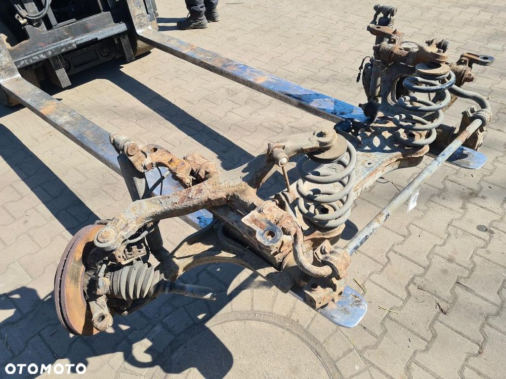 NISSAN INTERSTAR I LIFT MASTER II  MOVANO I KOŁYSKA PRZÓD ZD30 - 11