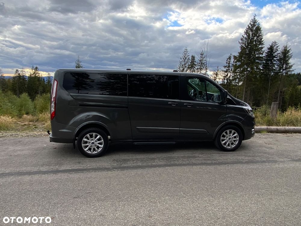 Ford Tourneo Custom - 13
