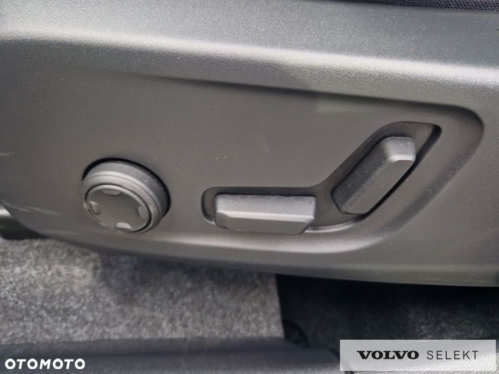Volvo XC 40 - 23