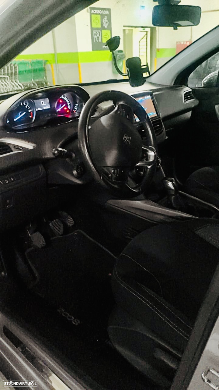 Peugeot 2008 1.2 PureTech Access - 5