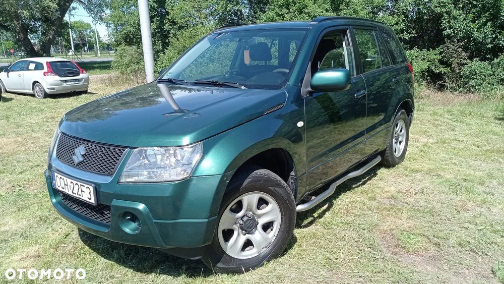 Suzuki Grand Vitara 2.0 Comfort - 29