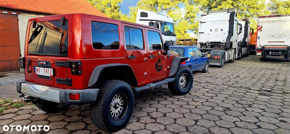 Jeep Wrangler Unlimited 3.8 Sahara - 22