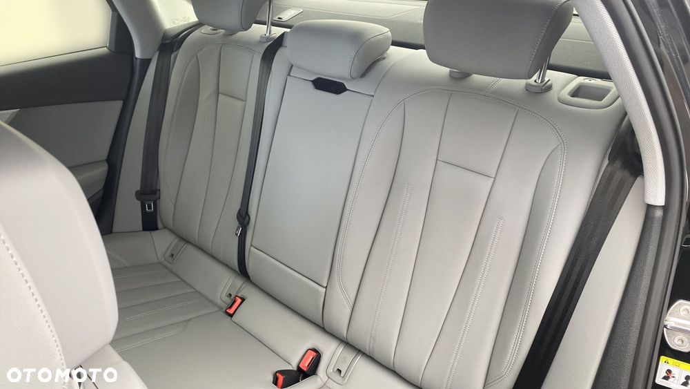 Audi A4 Limousine 35 TDI mHEV S Line S tronic - 12