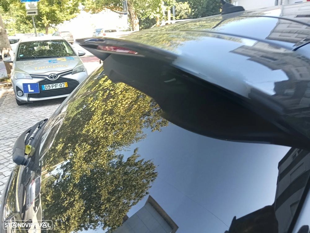 Peugeot 208 1.6 THP GTi Limited Edition - 17