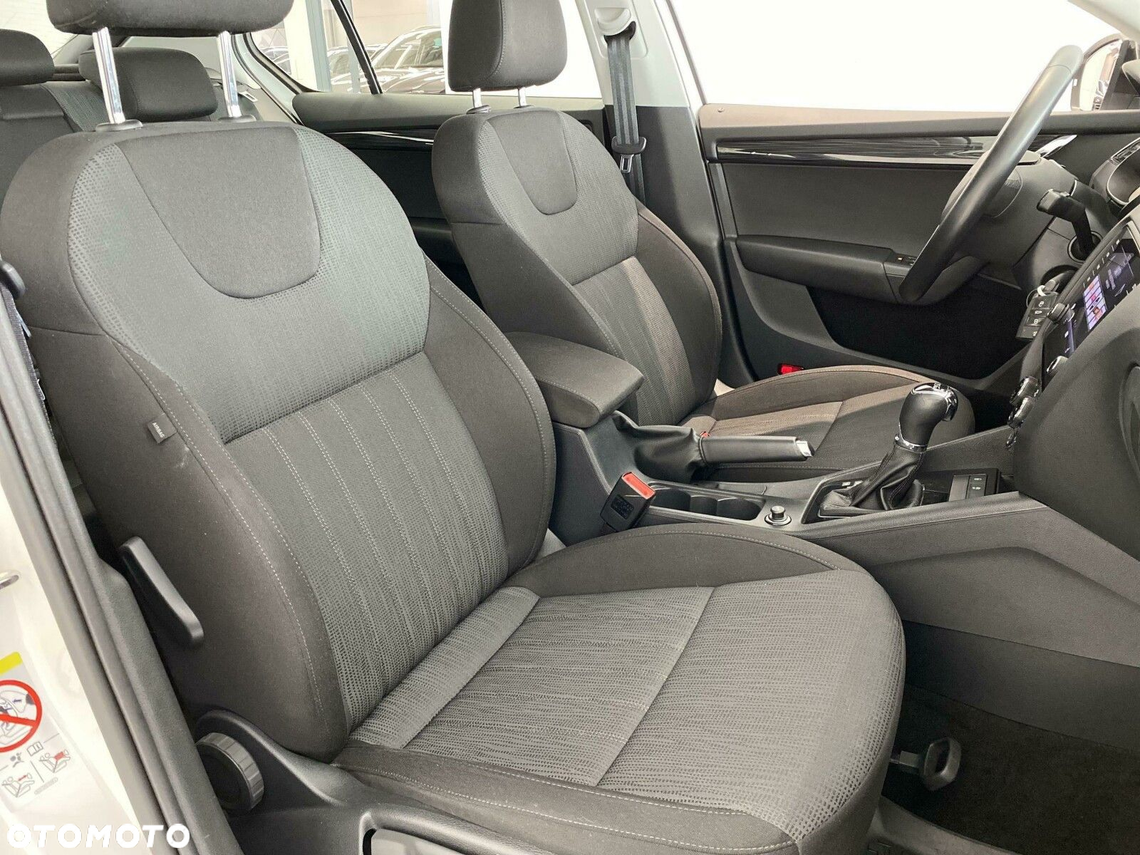 Skoda Octavia 1.5 TSI ACT Style DSG - 17