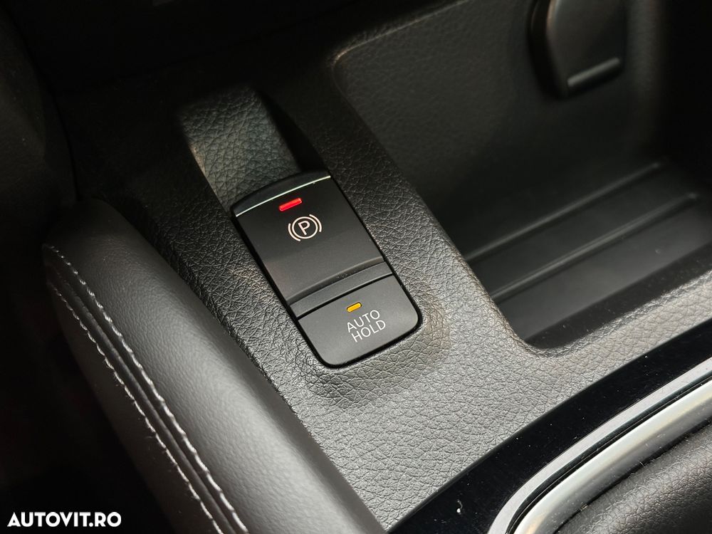Nissan Qashqai 1.6 DCI TEKNA+ - 33