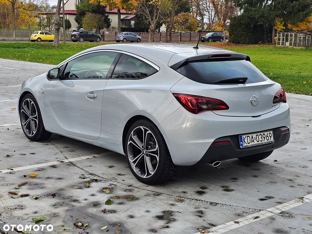 Opel Astra 1.4 Turbo - 4