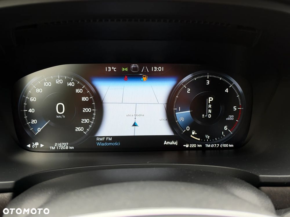 Volvo V90 Cross Country D5 AWD Pro - 26