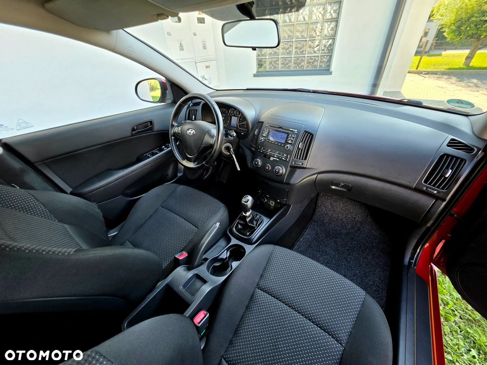 Hyundai i30 1.4 FIFA WM Edition - 11