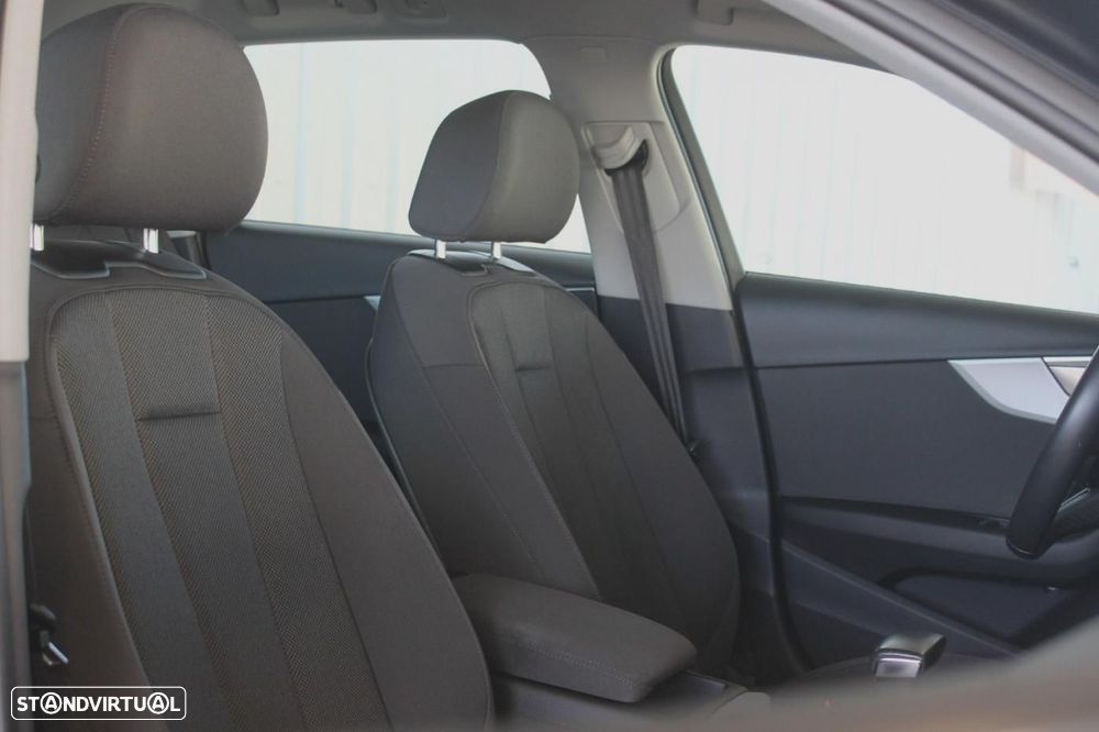 Audi A4 Avant 30 TDI Advanced S tronic - 12
