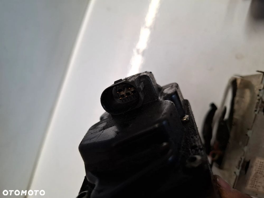 ZAWOR EGR 2.0TDI CAG CAGA CBD VW SEAT SKODA AUDI VALEO SLASK WYSYLKA VAT - 2