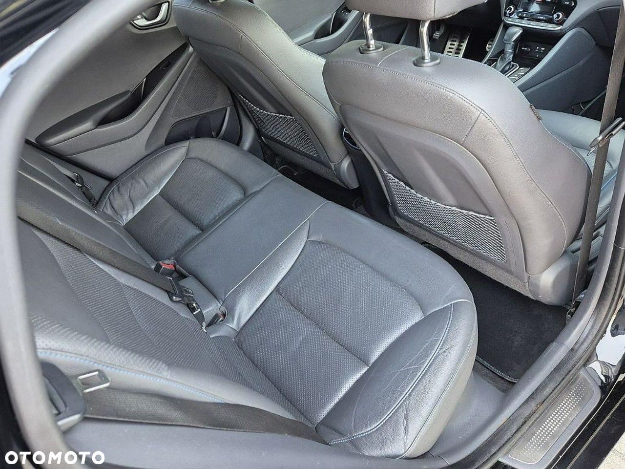 Hyundai IONIQ hybrid Platinum - 17