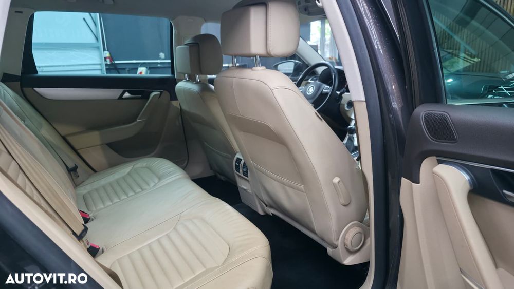 Volkswagen Passat 2.0 TDI 4Motion BlueMotion Technology Highline - 7