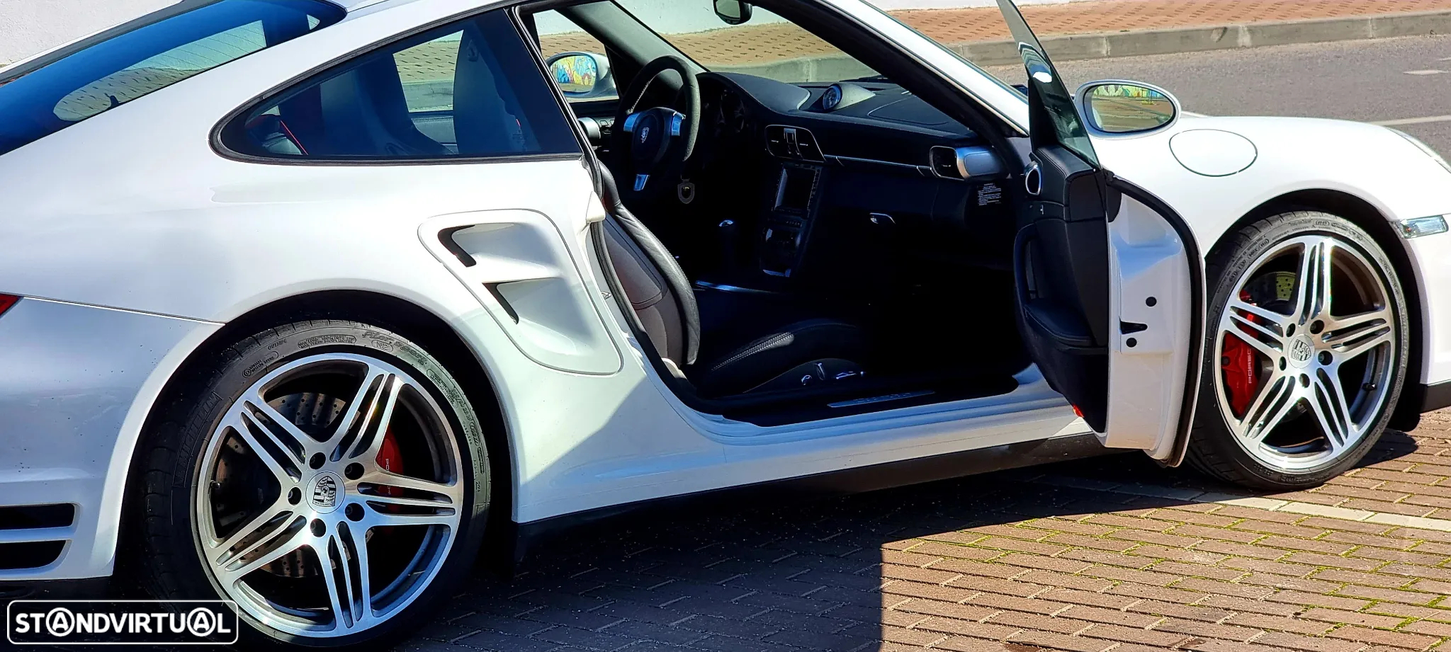 Porsche 911 (997) Turbo - 14