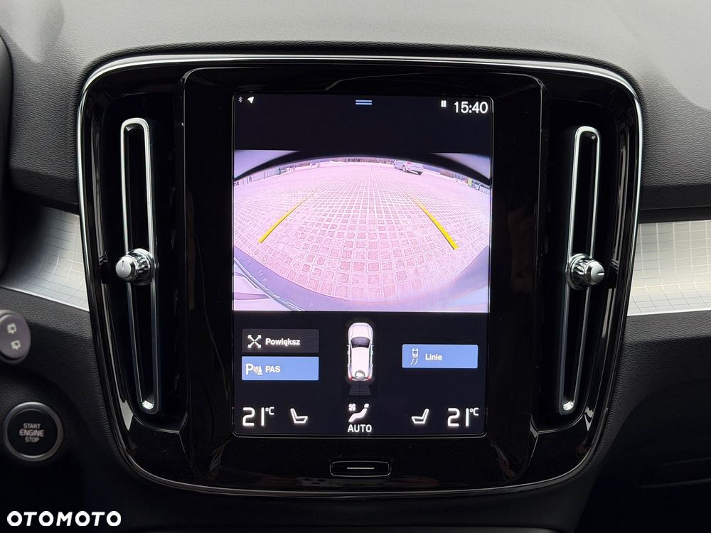 Volvo XC 40 T2 Plus Dark - 21