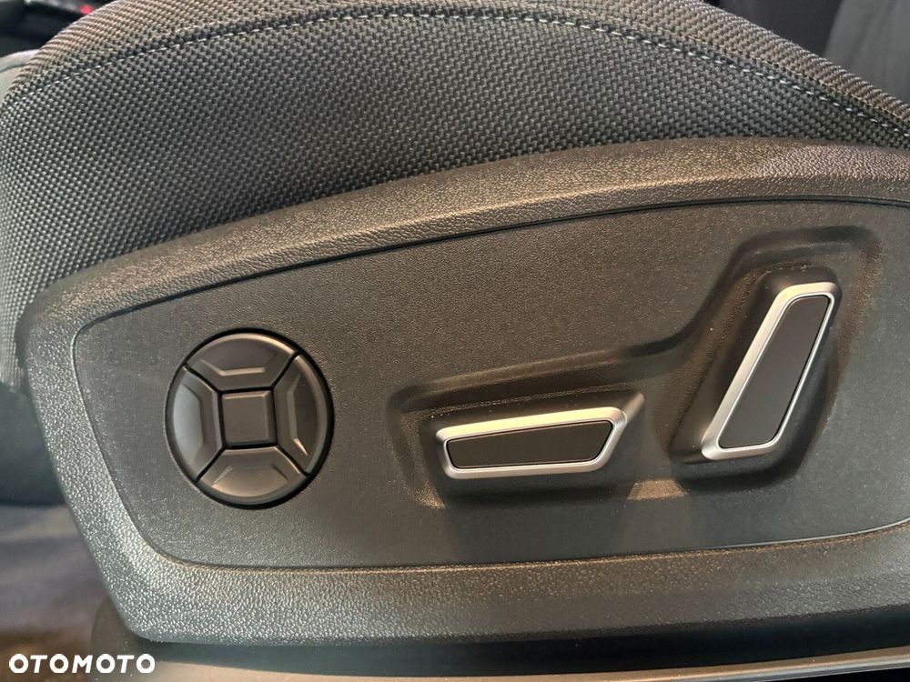 Audi Q3 Sportback - 13