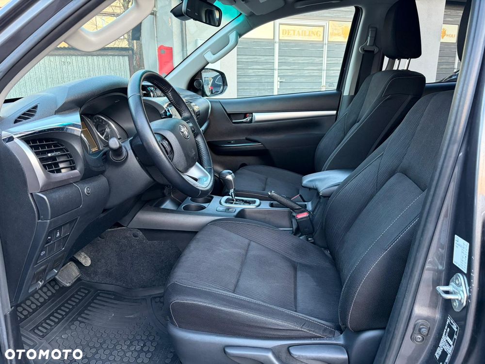 Toyota Hilux 2.8 D-4D Double Cab SR5+ 4x4 - 8