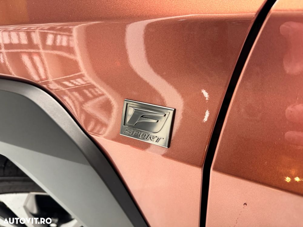Lexus UX 300h F SPORT Design - 6