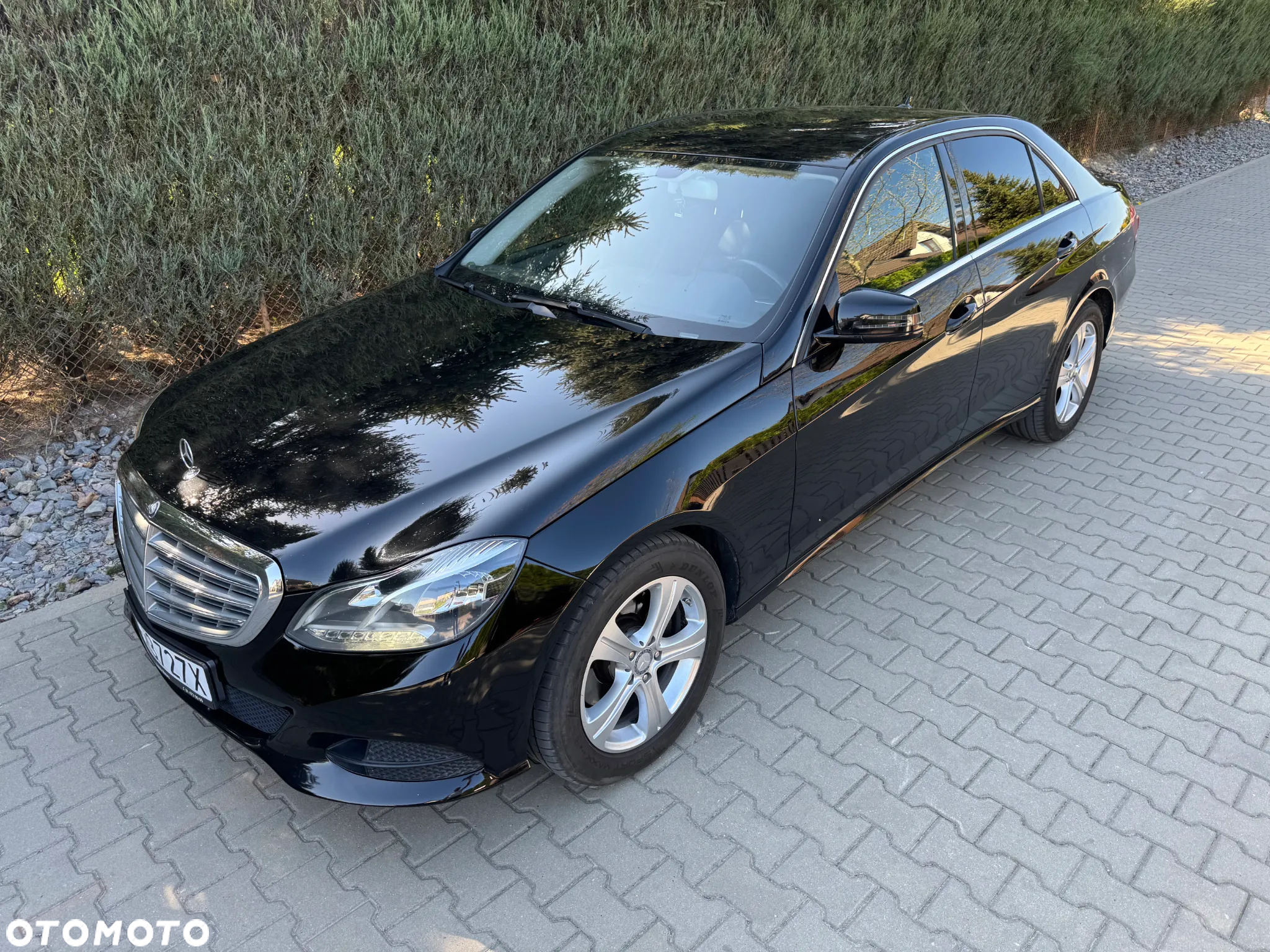 Mercedes-Benz Klasa E 300 BlueTEC HYBRID 7G-TRONIC Elegance - 3