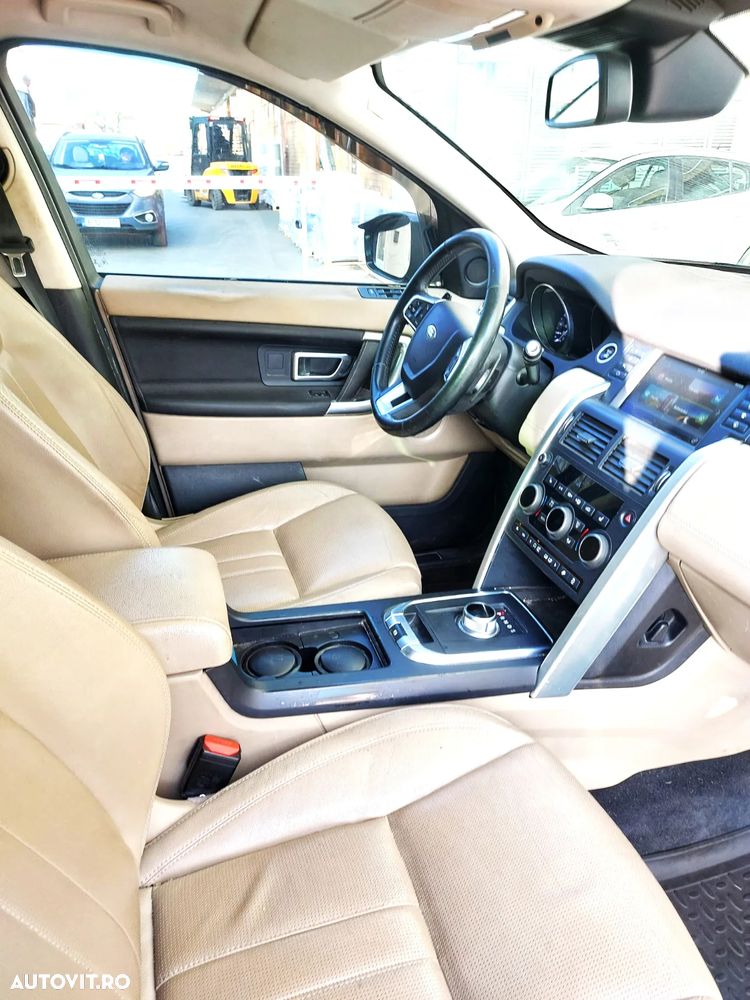 Land Rover Discovery Sport - 9