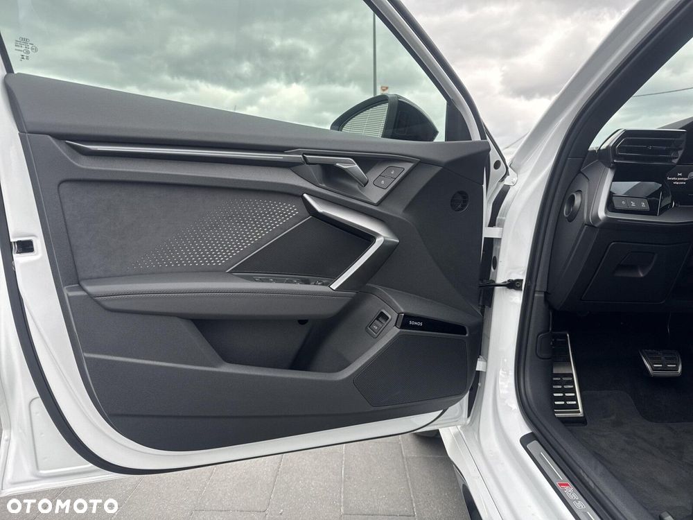 Audi RS3 Sportback - 10