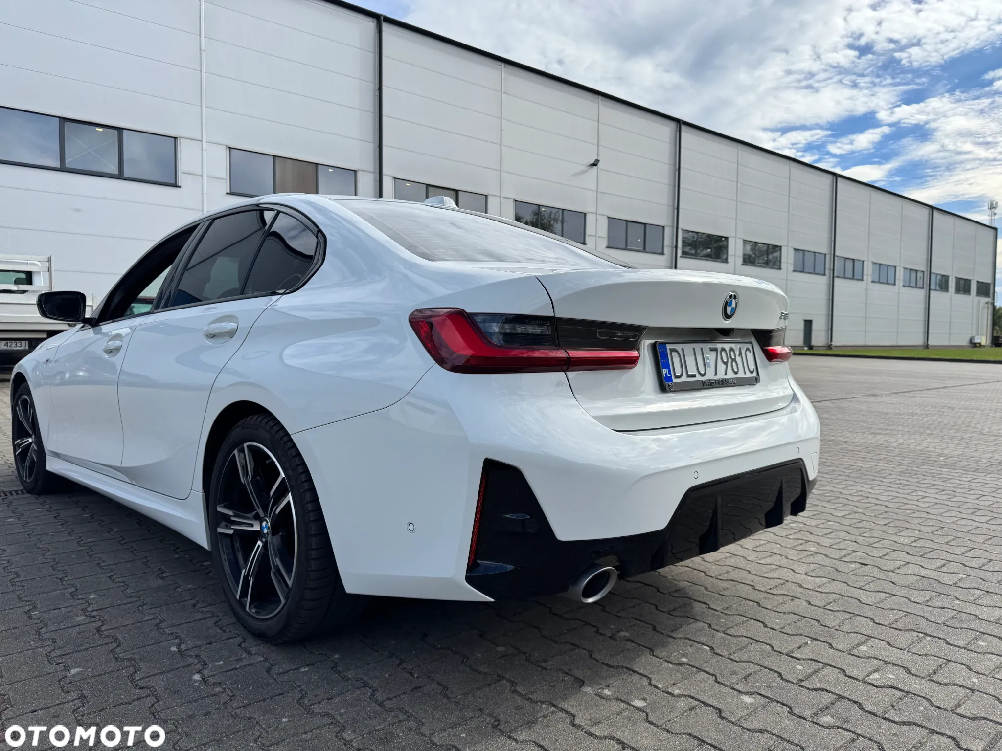 BMW Seria 3 318i - 16