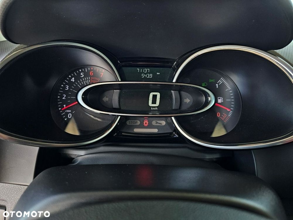 Renault Clio - 17