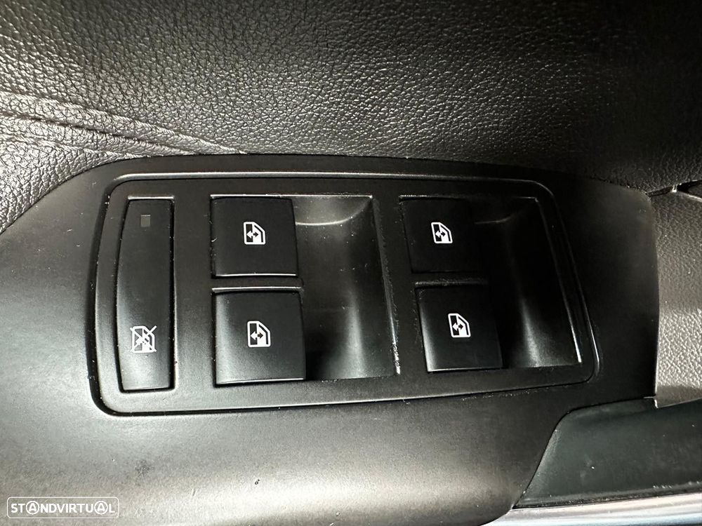 Opel Insignia Sports Tourer 2.0 CDTi Executive S/S - 20